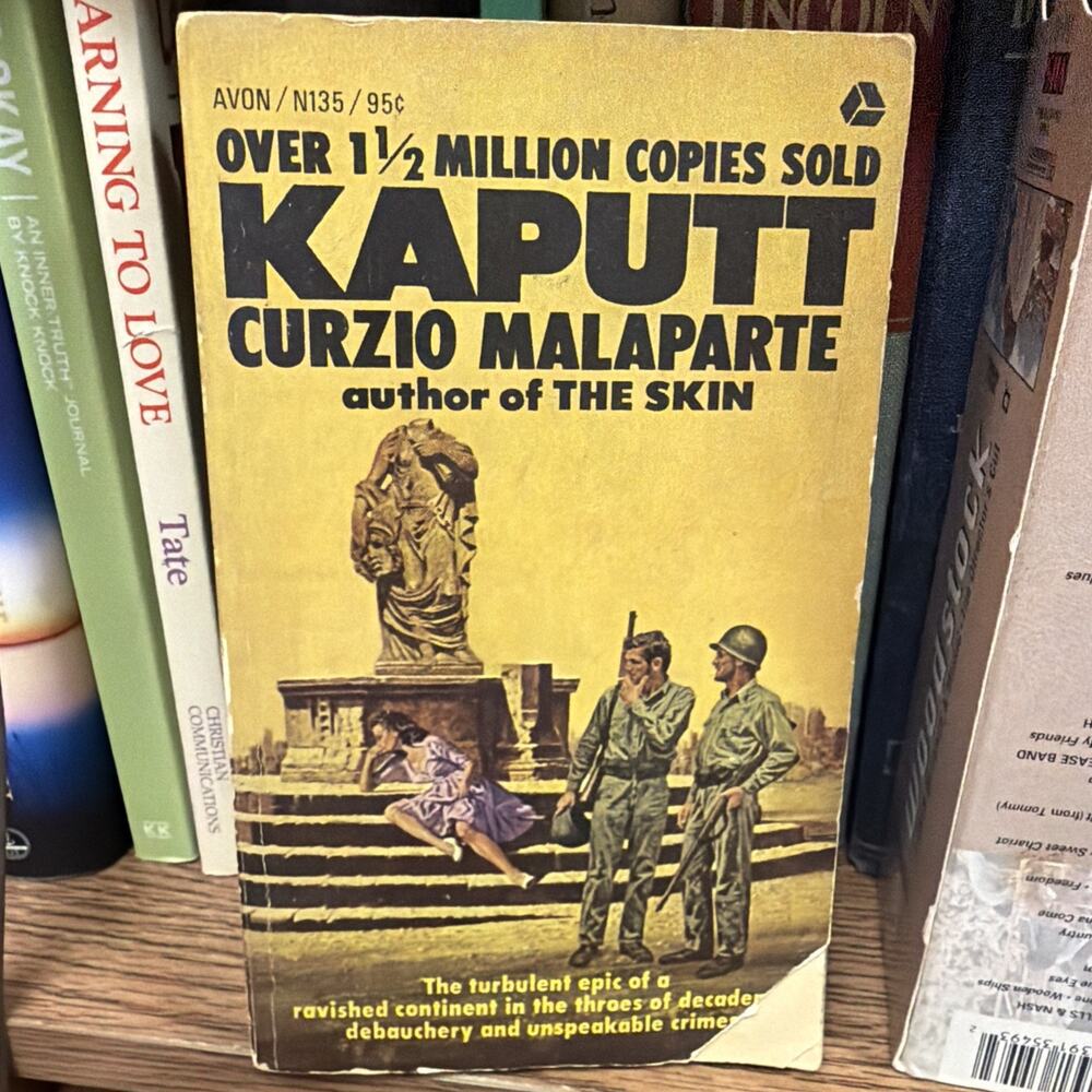 Kaputt by Curzio Malaparte 1st Avon Print 1966 Paperback Book